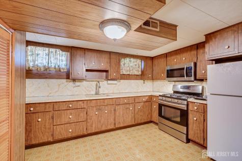 1508 E Elaine Terrace Union Twp NJ 07083