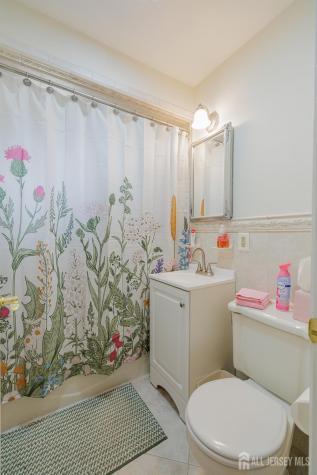 237 4th Street Dunellen NJ 08812
