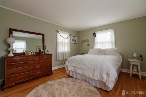 237 4th Street Dunellen NJ 08812