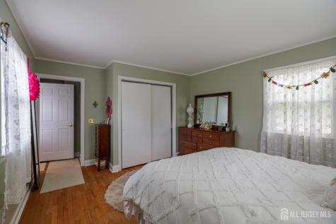 237 4th Street Dunellen NJ 08812