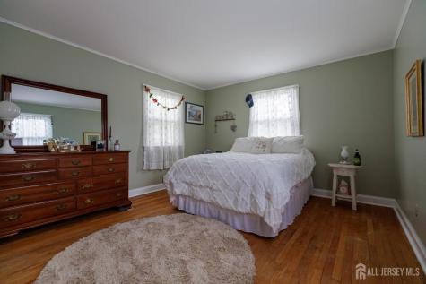 237 4th Street Dunellen NJ 08812
