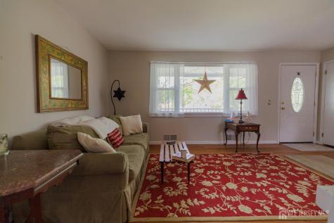 237 4th Street Dunellen NJ 08812