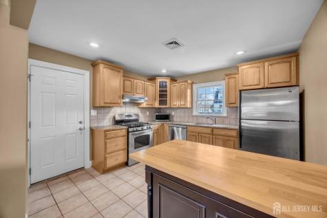 267 Tabb Avenue Piscataway NJ 08854