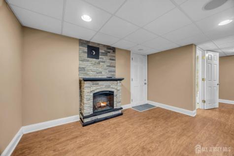 267 Tabb Avenue Piscataway NJ 08854