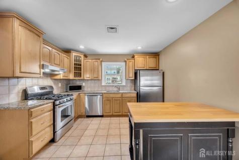 267 Tabb Avenue Piscataway NJ 08854