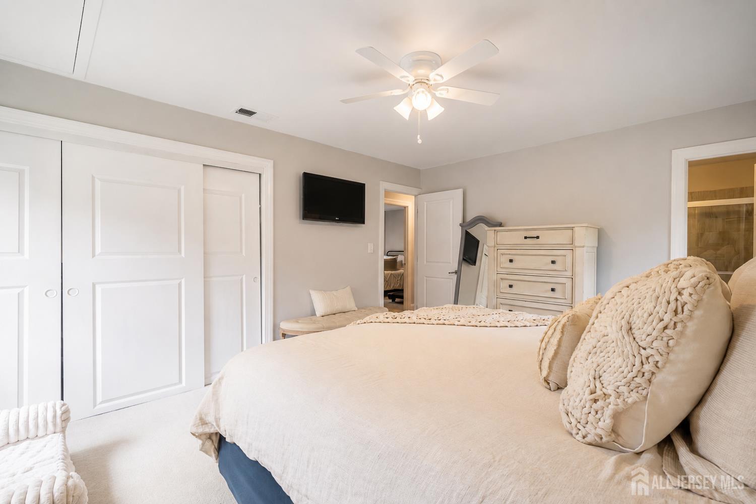 164 Idlebrook Lane Aberdeen NJ 07747