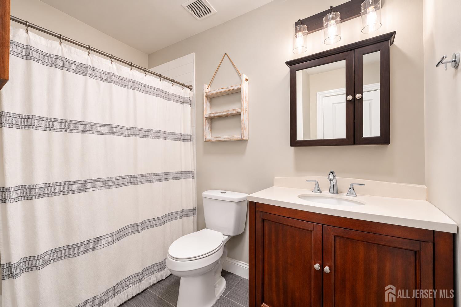 164 Idlebrook Lane Aberdeen NJ 07747