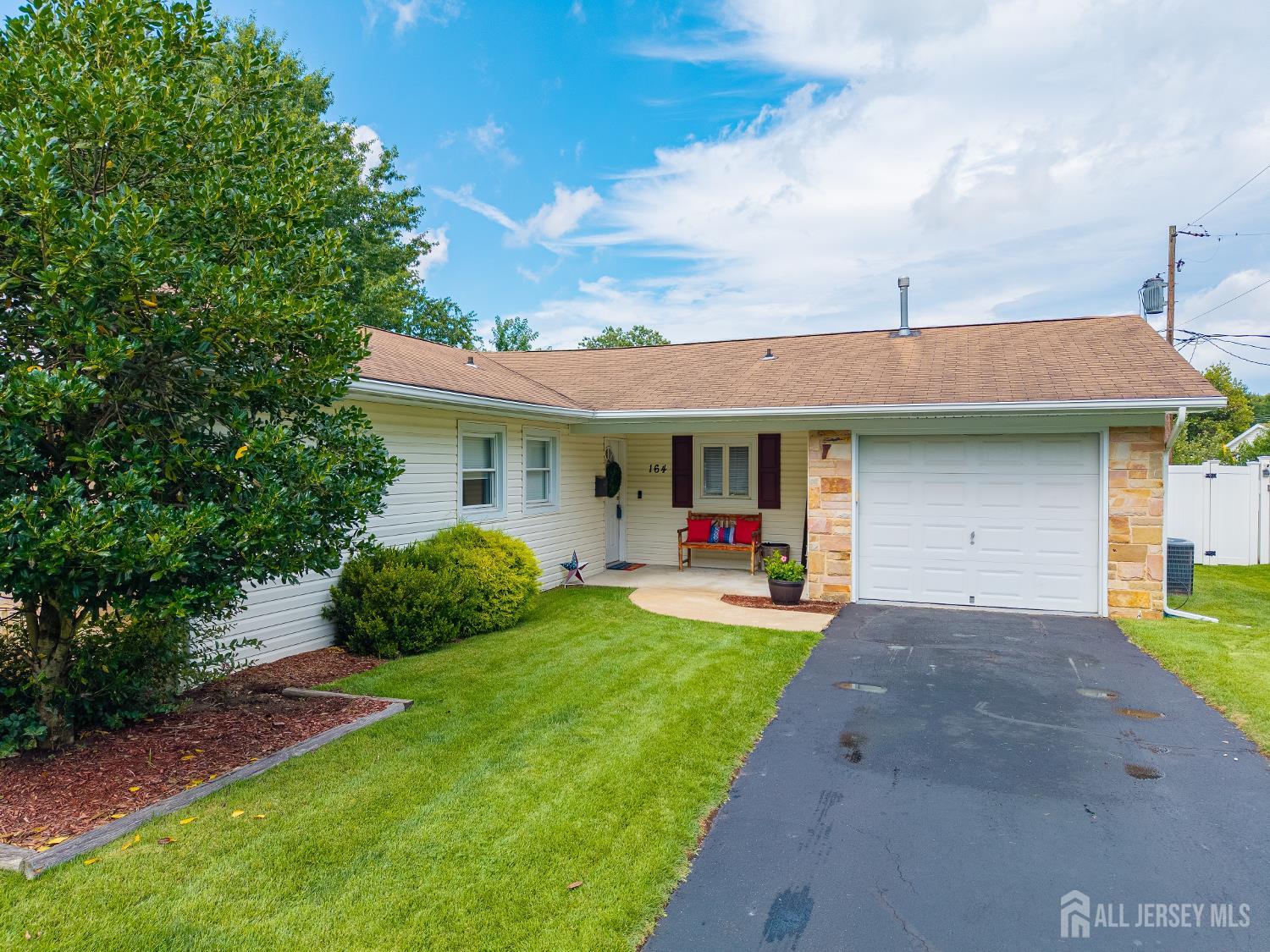 164 Idlebrook Lane Aberdeen NJ 07747
