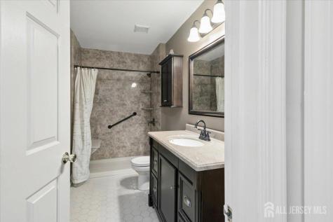 15 Congress Lane South River NJ 08882