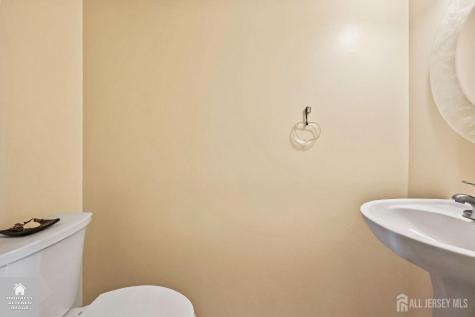109 Walton Street Edison NJ 08817