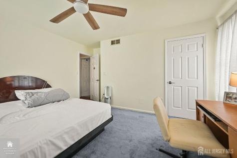 109 Walton Street Edison NJ 08817