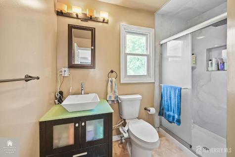 109 Walton Street Edison NJ 08817
