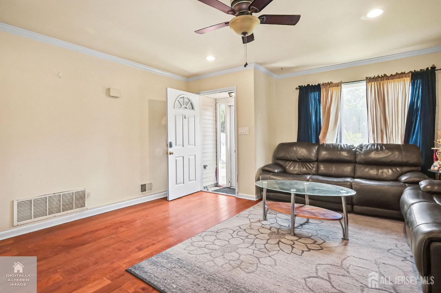 109 Walton Street Edison NJ 08817