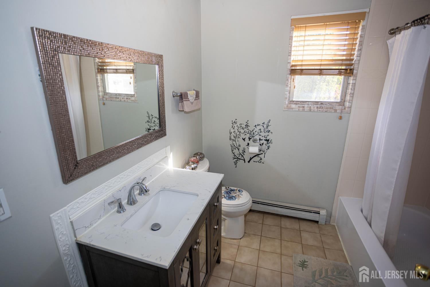 12 Jacobson Street Sayreville NJ 08872