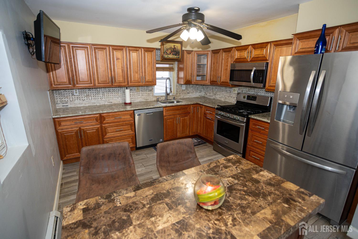 12 Jacobson Street Sayreville NJ 08872