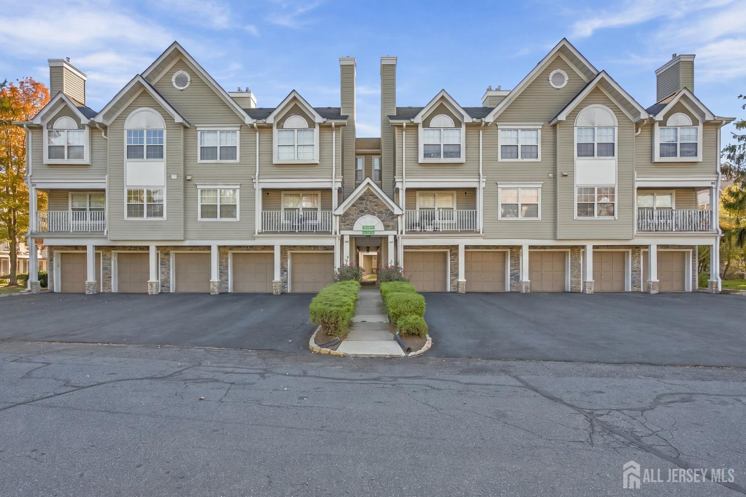 184 Prestwick Way Edison NJ 08820