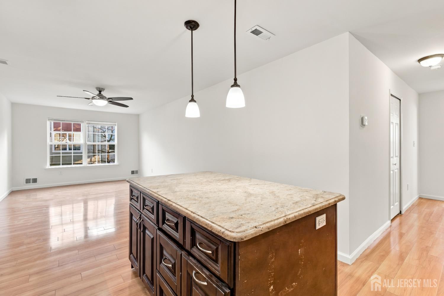 184 Prestwick Way Edison NJ 08820