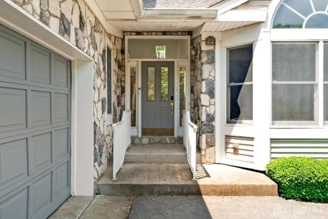 22 Boxwood Drive South Brunswick NJ 08540