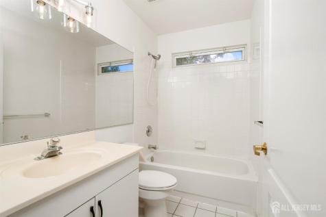 22 Boxwood Drive South Brunswick NJ 08540