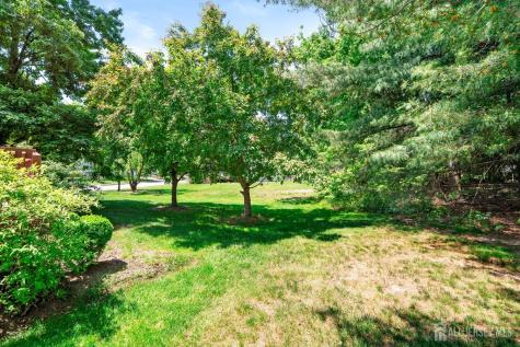 22 Boxwood Drive South Brunswick NJ 08540