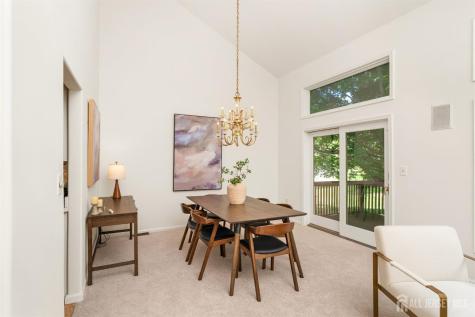 22 Boxwood Drive South Brunswick NJ 08540
