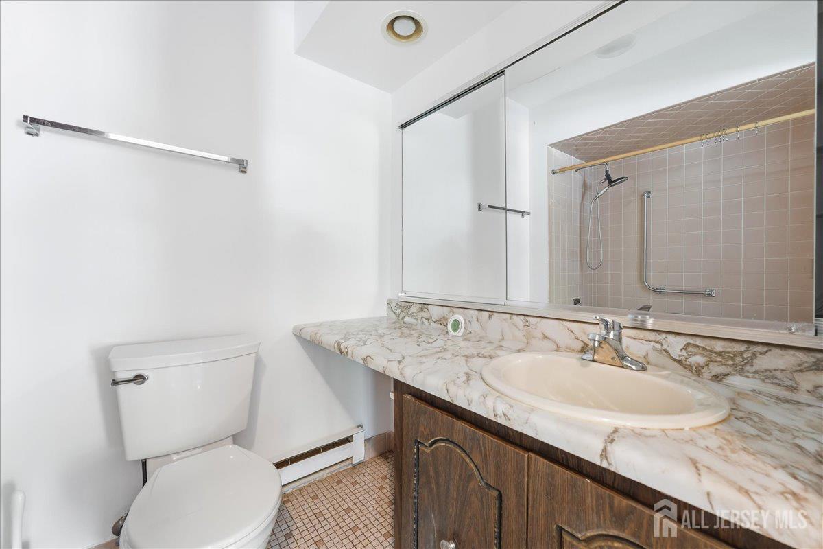 162 Cross Slope Court Manalapan NJ 07726