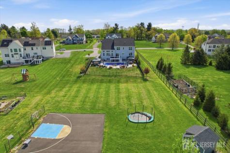 23 Claridge Lane Flemington NJ 08822