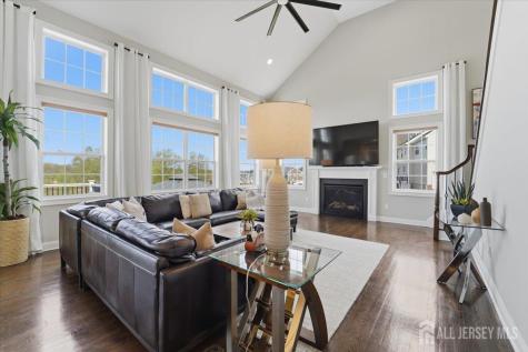 23 Claridge Lane Flemington NJ 08822