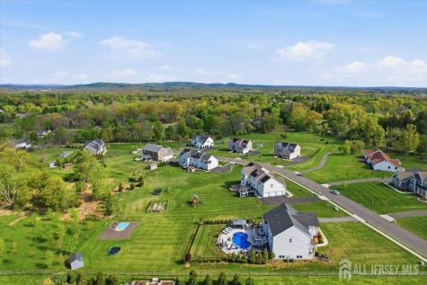 23 Claridge Lane Flemington NJ 08822