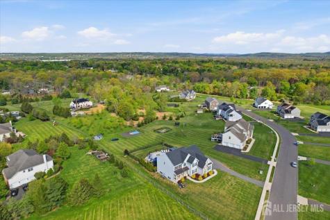 23 Claridge Lane Flemington NJ 08822