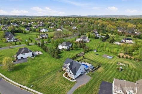 23 Claridge Lane Flemington NJ 08822