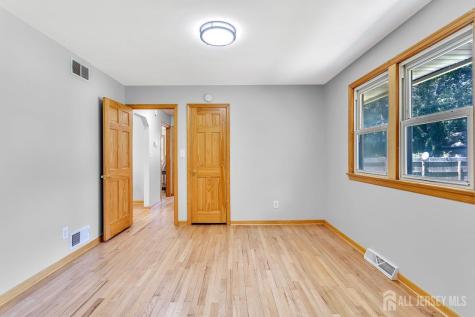 174 Hardenburg Lane East Brunswick NJ 08850
