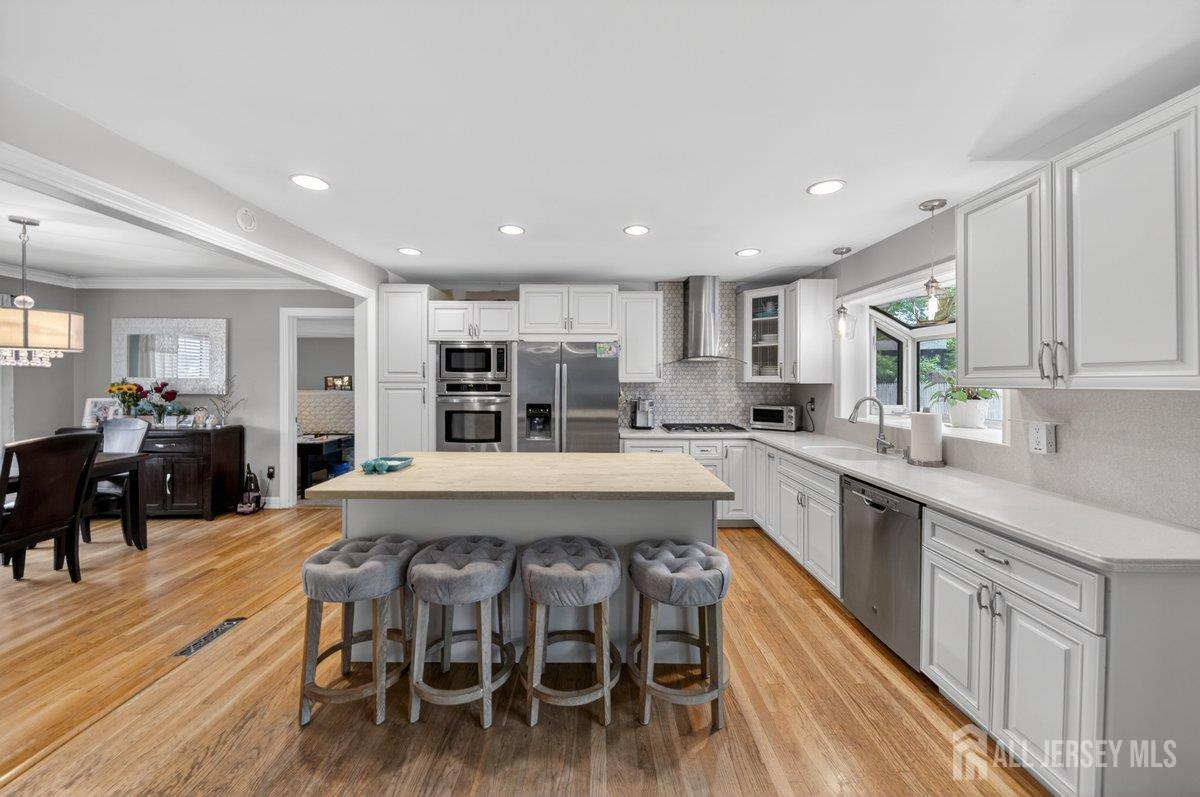 16 Dusko Drive Parlin NJ 08859