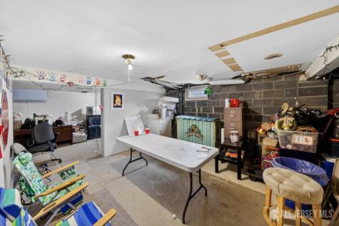16 Dusko Drive Parlin NJ 08859