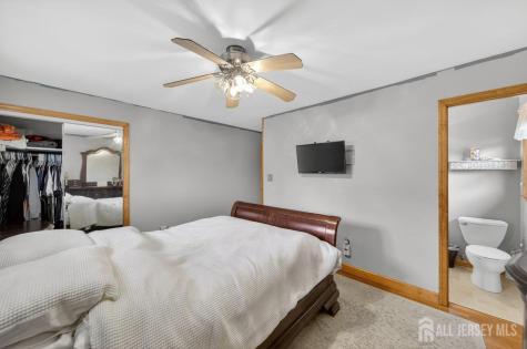 16 Dusko Drive Parlin NJ 08859