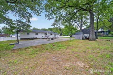 16 Dusko Drive Parlin NJ 08859