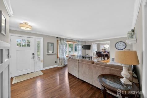 16 Dusko Drive Parlin NJ 08859