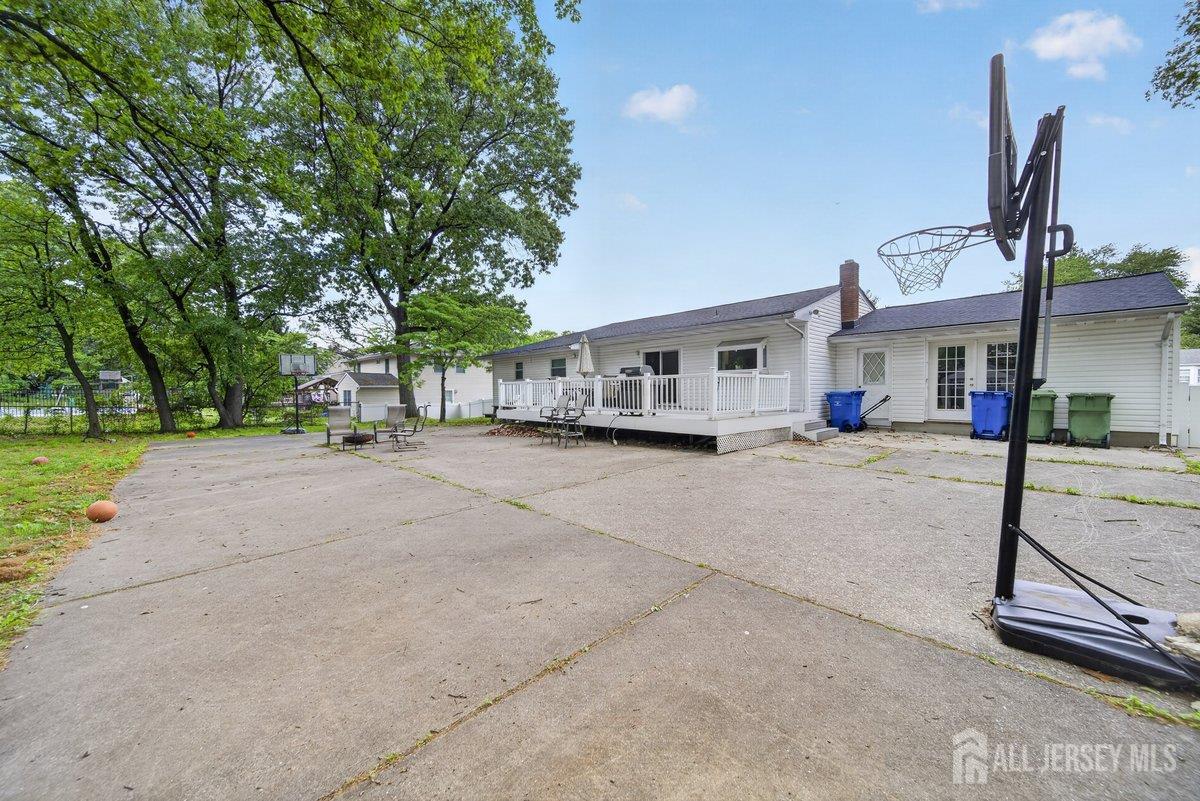 16 Dusko Drive Parlin NJ 08859