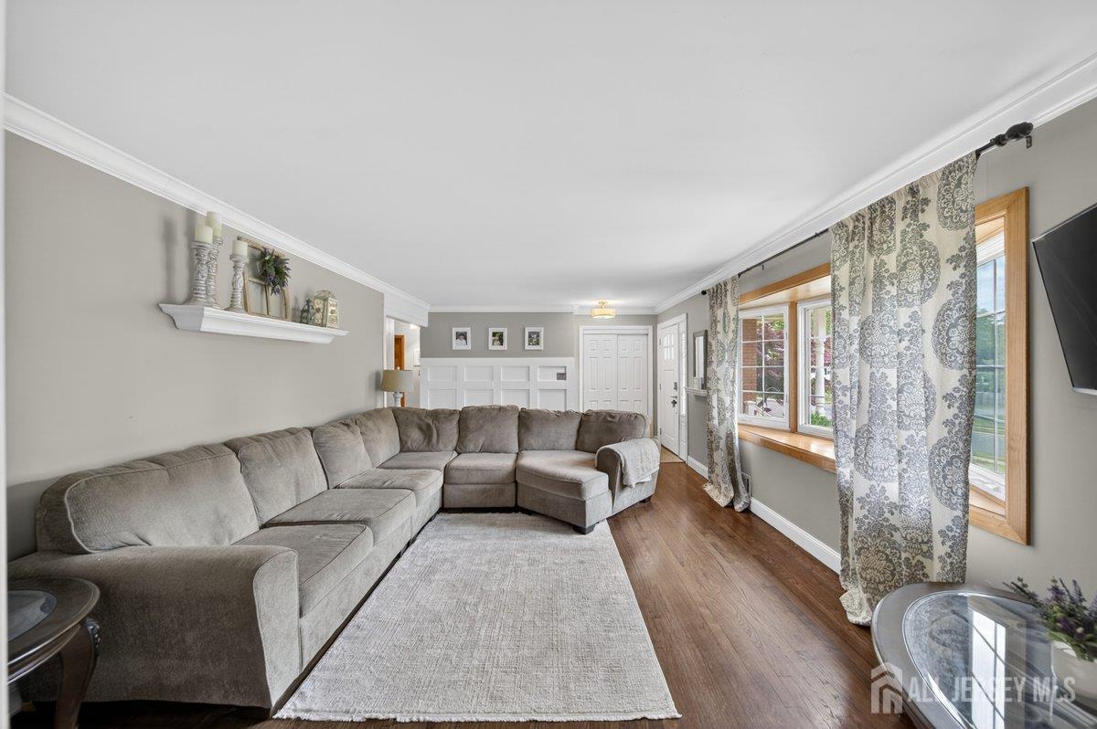 16 Dusko Drive Parlin NJ 08859