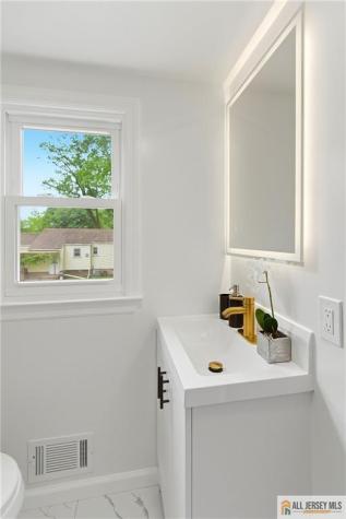 77 Carlton Avenue Piscataway NJ 08854