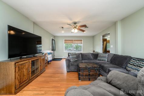 776 Harrell Avenue Woodbridge Proper NJ 07095