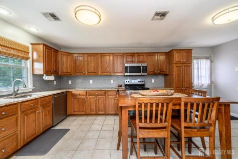 776 Harrell Avenue Woodbridge Proper NJ 07095
