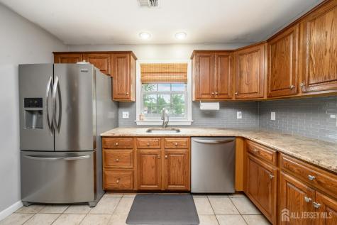 776 Harrell Avenue Woodbridge Proper NJ 07095