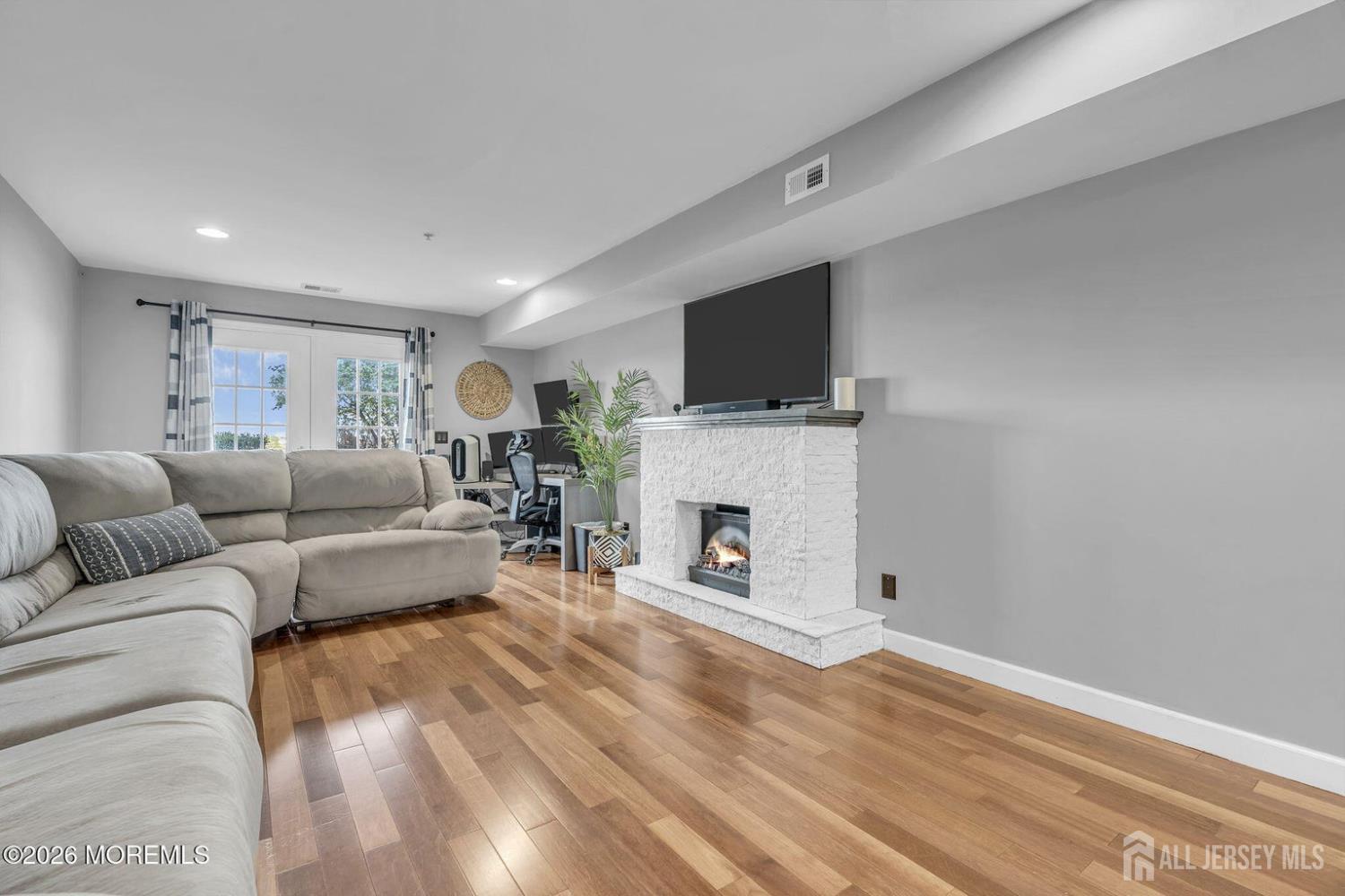 28 Raritan Reach Road South Amboy NJ 08879