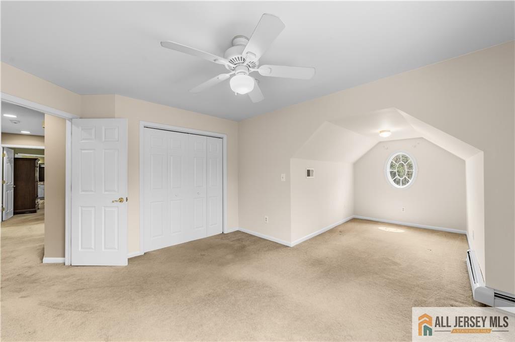 1 Pine View Court Monroe NJ 08831