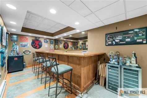 1 Pine View Court Monroe NJ 08831