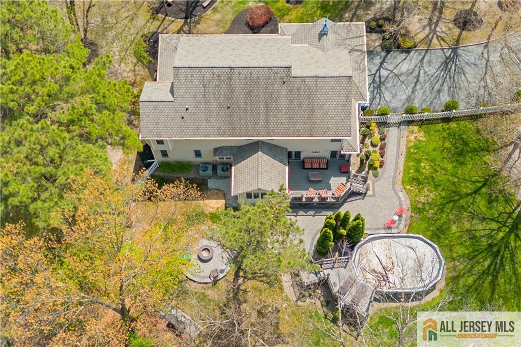 1 Pine View Court Monroe NJ 08831