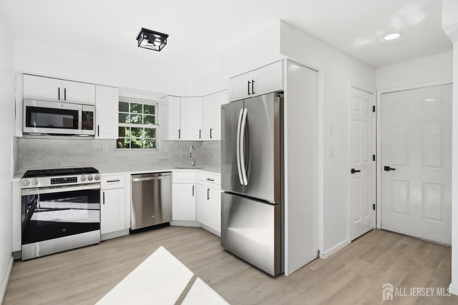 53 Bernard Avenue Edison NJ 08837