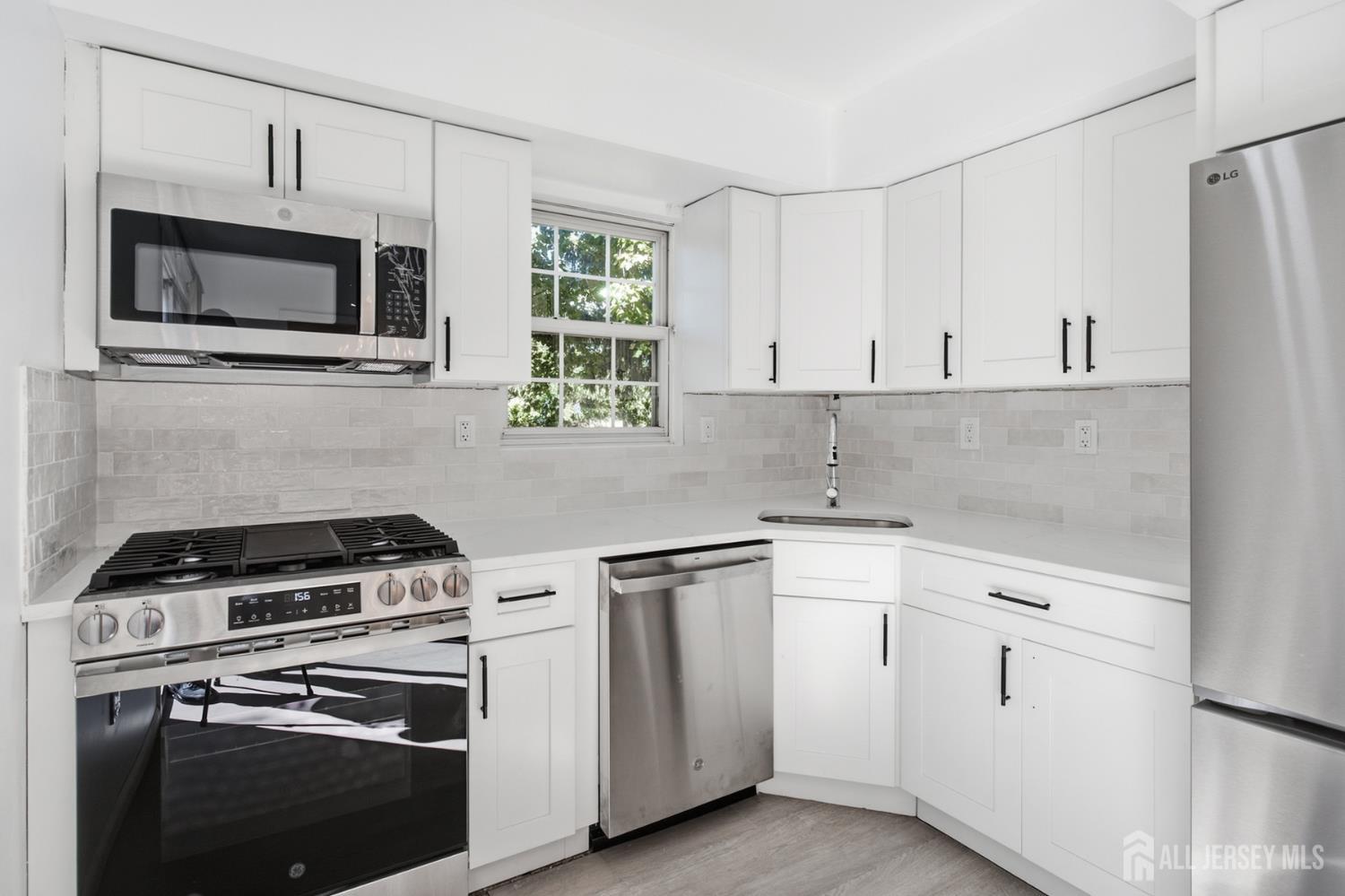 53 Bernard Avenue Edison NJ 08837