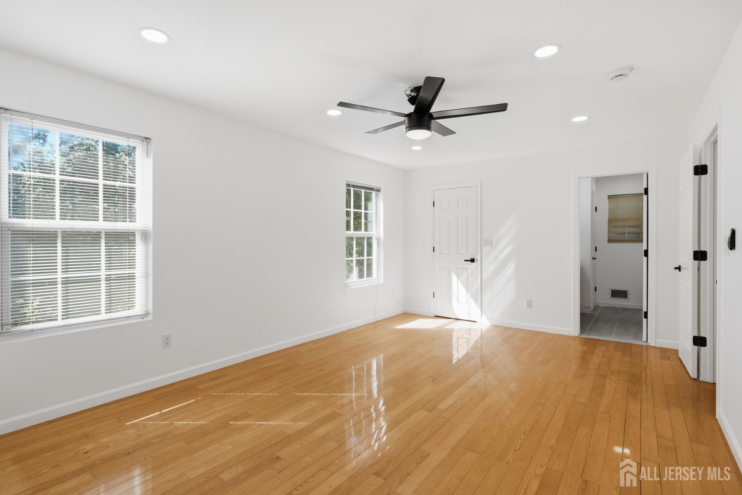 53 Bernard Avenue Edison NJ 08837